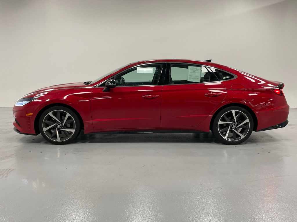 2022 Hyundai Sonata SEL Plus photo 2