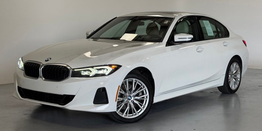 2023 BMW 3 Series 330i xDrive Sedan's photo