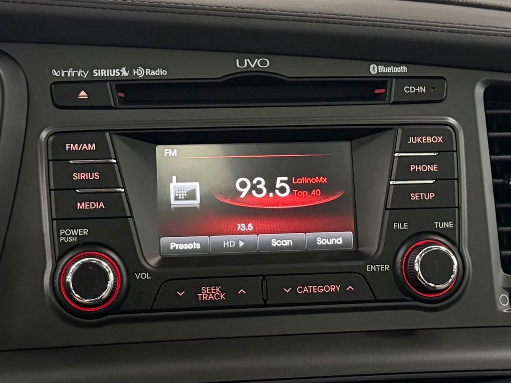 2012 Kia Optima EX - Photo 18
