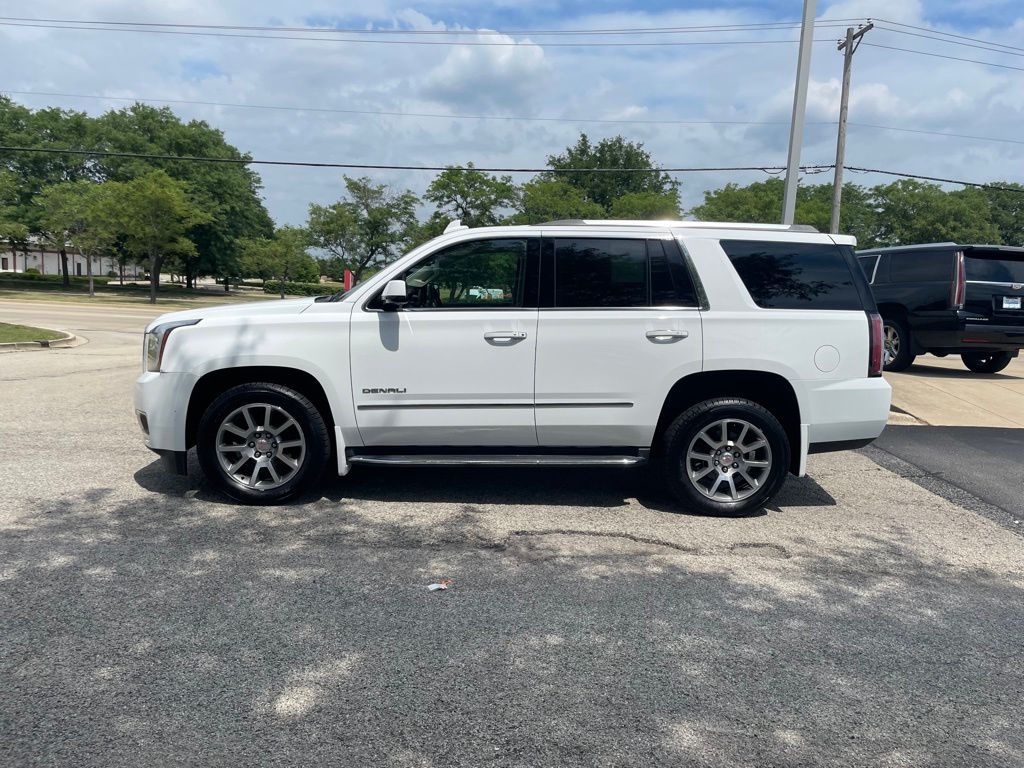 2016 Gmc Yukon Denali photo 2