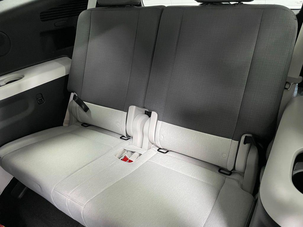 2026 Hyundai IONIQ 9 SE - Photo 21