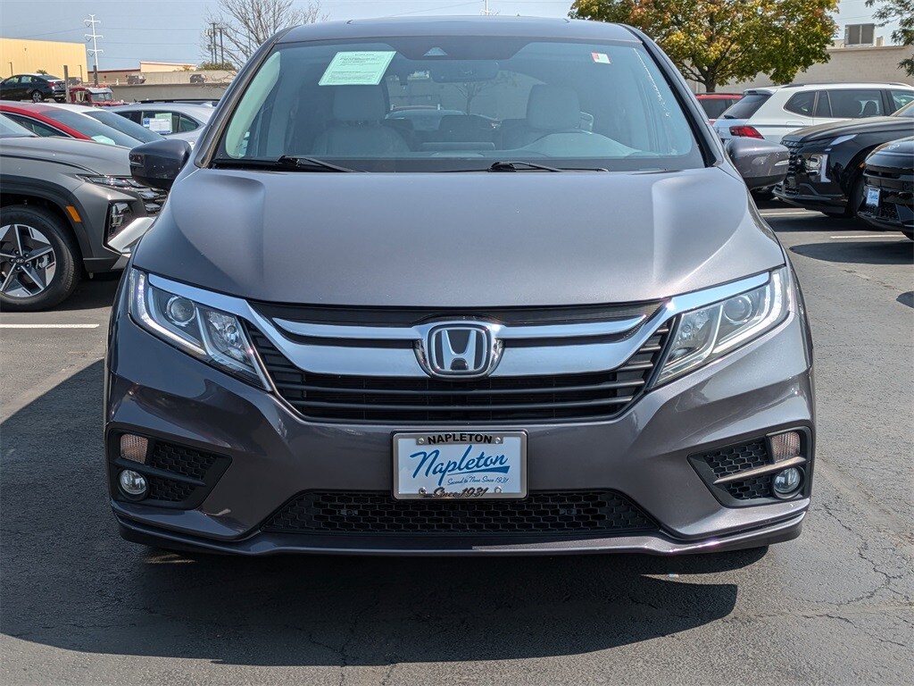 Used 2018 Honda Odyssey EX-L with VIN 5FNRL6H75JB101802 for sale in Aurora, IL