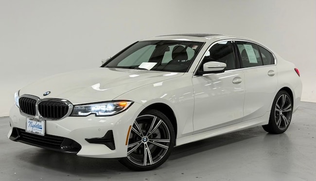 2022 BMW 330i xDrive Sedan