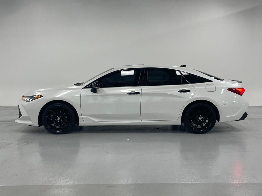 Used 2022 Toyota Avalon XSE Nightshade with VIN 4T1EA1AB0NU011018 for sale in Aurora, IL