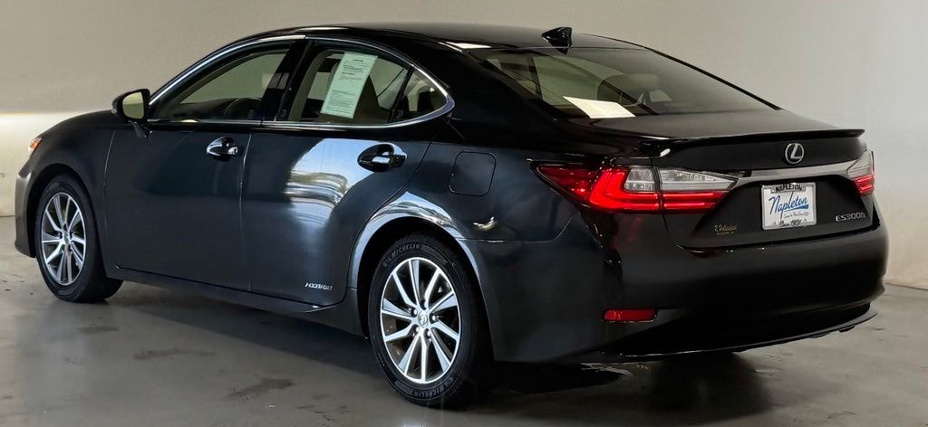 Used 2017 Lexus ES 300h 300h Sedan