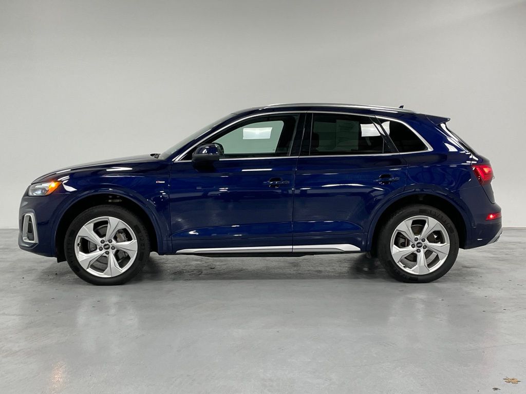 Used 2022 Audi Q5 Premium Plus with VIN WA1EAAFY0N2095140 for sale in Aurora, IL