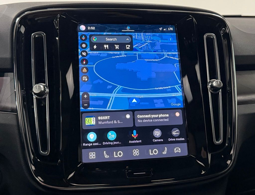 2023 Volvo C40 Plus - Photo 17