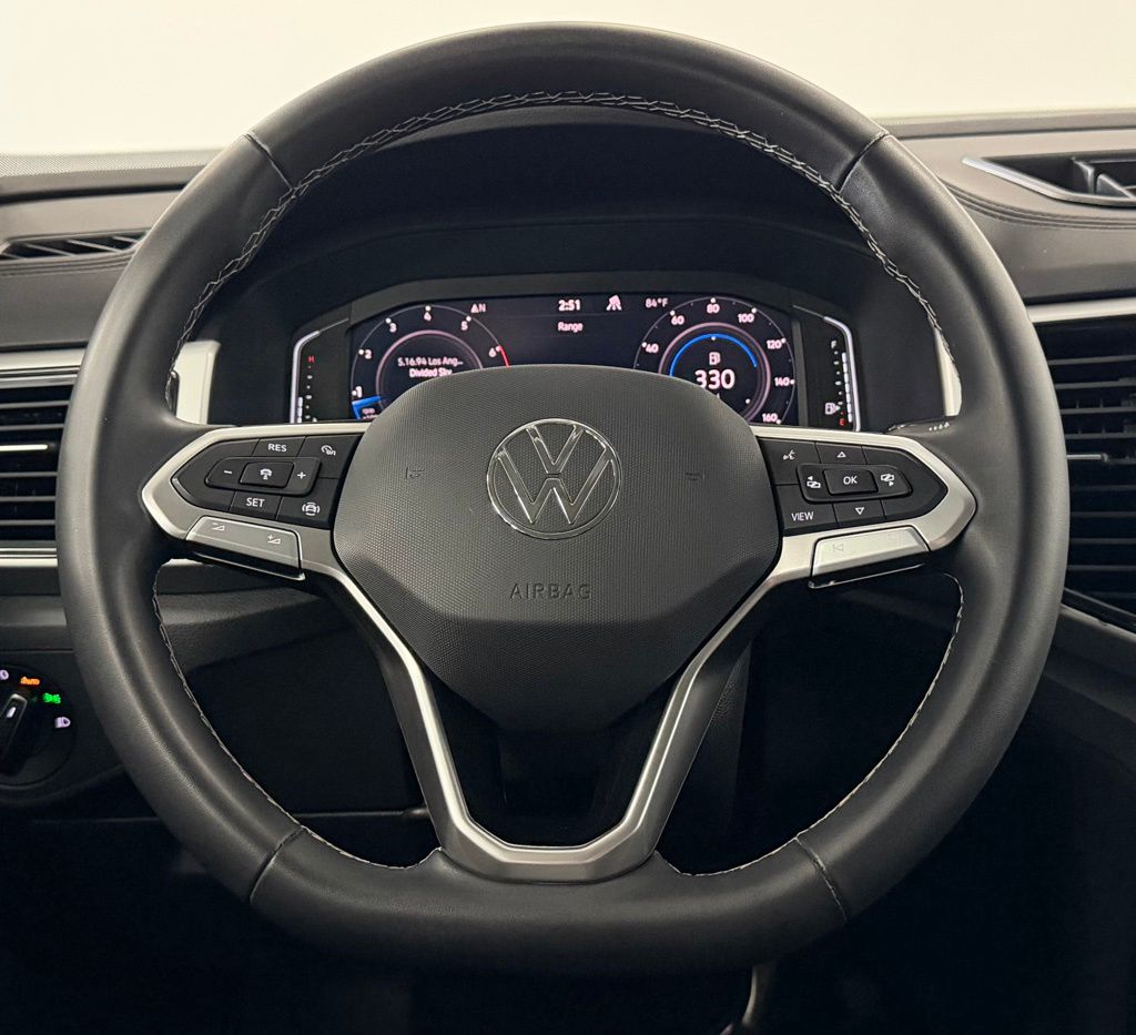 2023 Volkswagen Atlas SE w/Tech - Photo 16