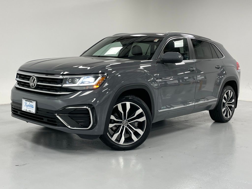 2021 Volkswagen Atlas Cross Sport SEL R-Line's photo