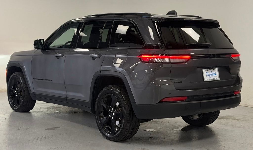 Used 2023 Jeep Grand Cherokee Limited SUV