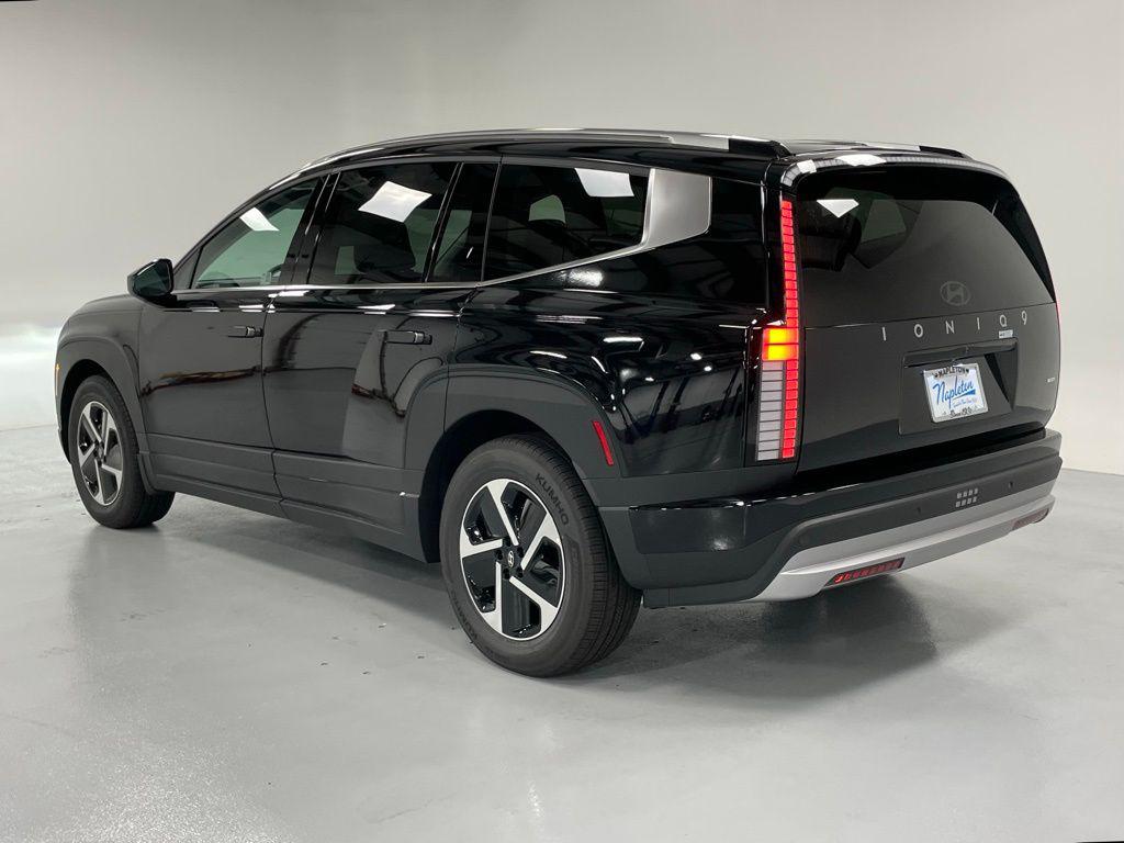 2026 Hyundai IONIQ 9 SE - Photo 3