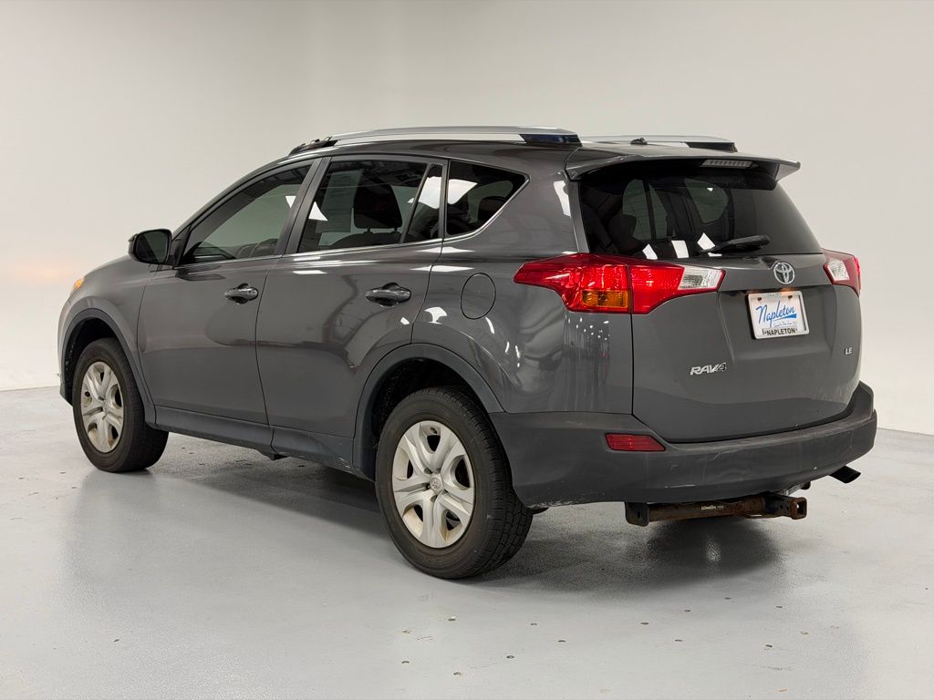 2013 Toyota RAV4 LE photo 3