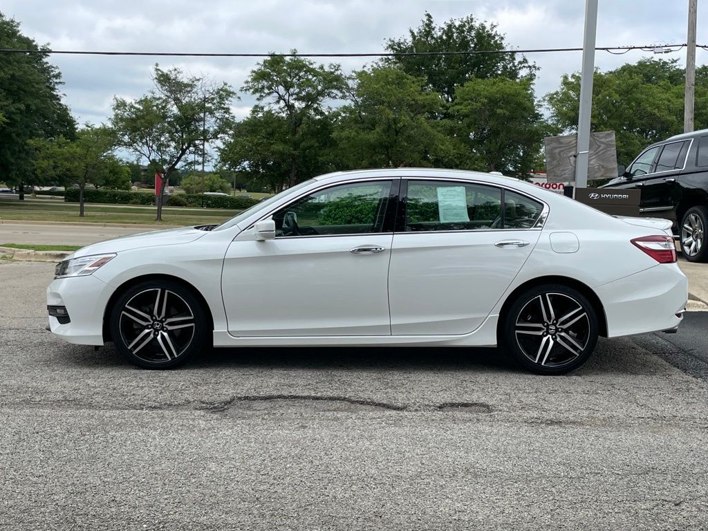 2017 Honda Accord Touring V6 photo 2