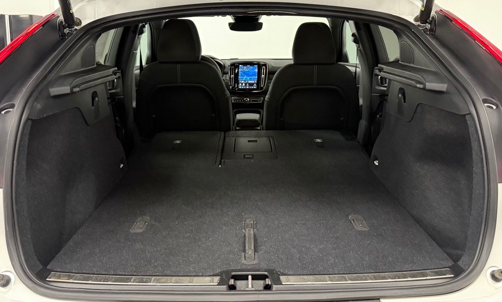 2023 Volvo C40 Plus - Photo 24