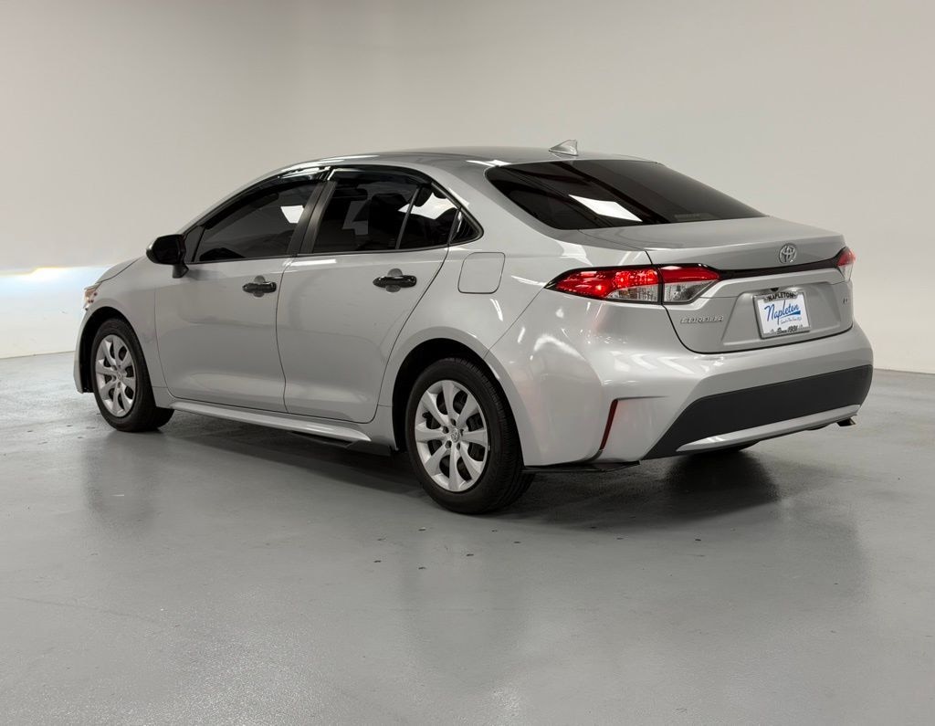 Used 2020 Toyota Corolla LE Sedan