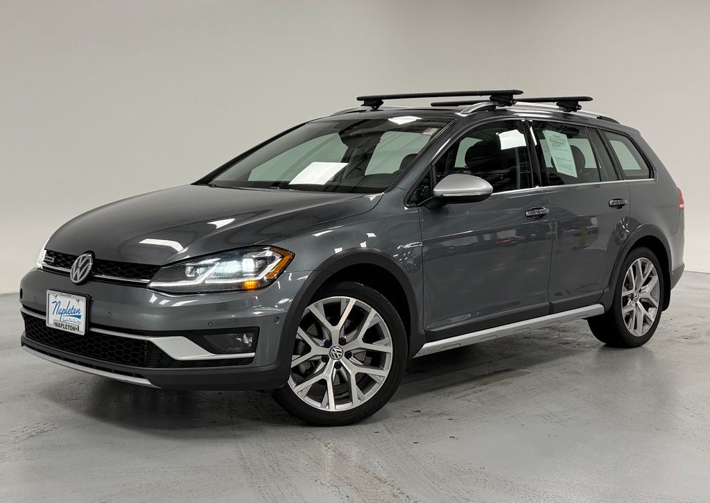 2019 Volkswagen Golf Alltrack Alltrack SE's photo