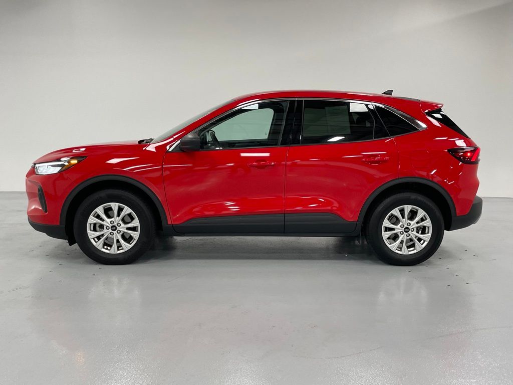 Used 2024 Ford Escape Active with VIN 1FMCU9GN8RUA45552 for sale in Aurora, IL