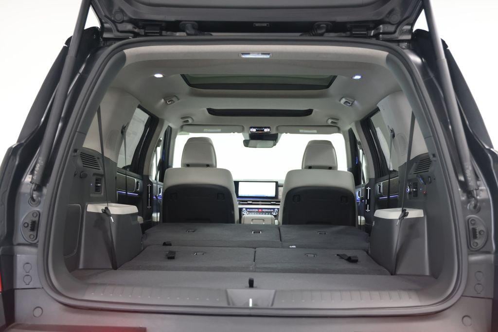 2026 Hyundai Santa Fe Limited - Photo 14