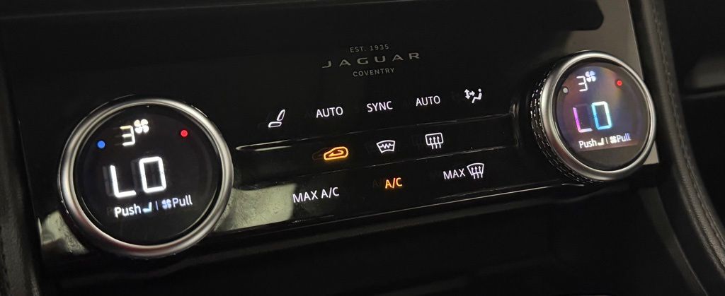 2022 Jaguar F-Pace S - Photo 21