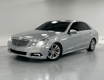 2010 Mercedes-Benz E-Class E550 4MATIC Sedan