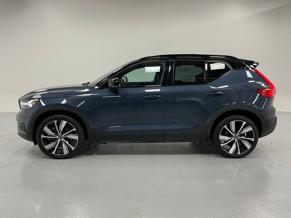 Used 2022 Volvo XC40 Recharge Twin Pure Electric Plus SUV