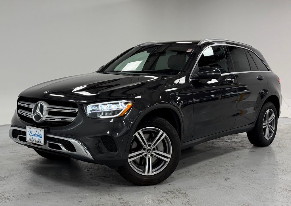 2022 Mercedes-Benz GLC GLC300's photo