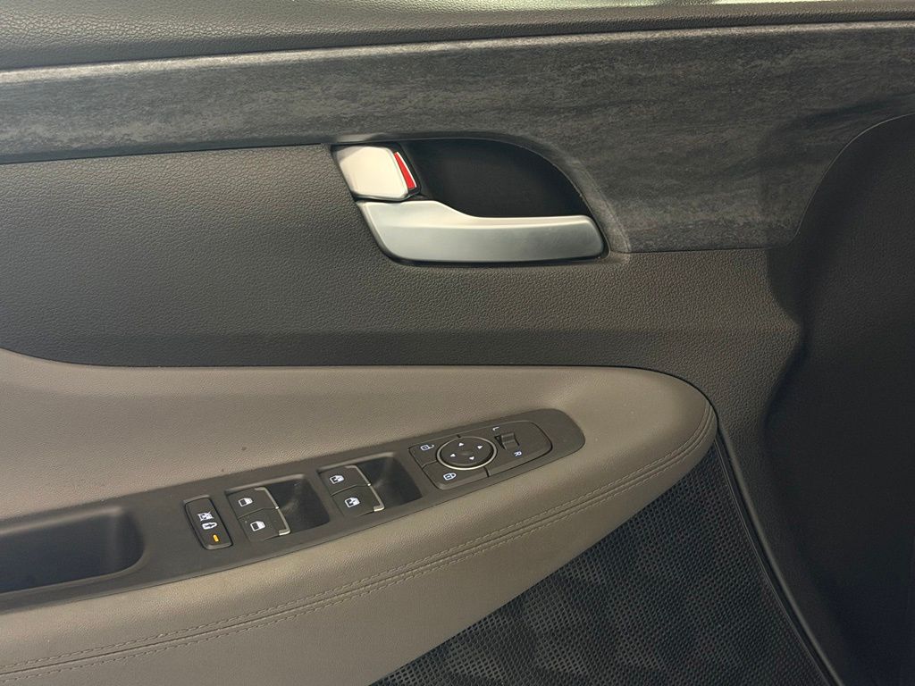 2019 Hyundai Santa Fe SEL - Photo 13