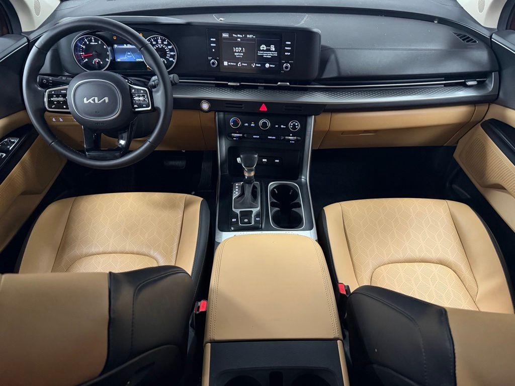 2023 Kia Carnival LX Seat Pkg - Photo 14
