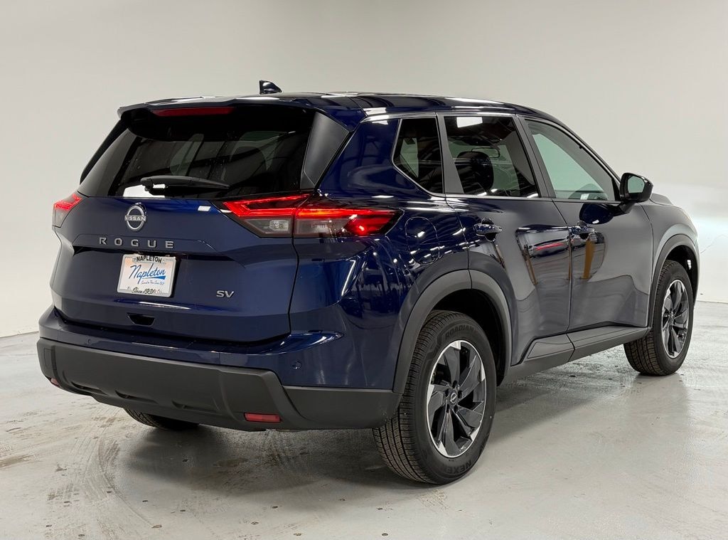 Used 2024 Nissan Rogue SV SUV
