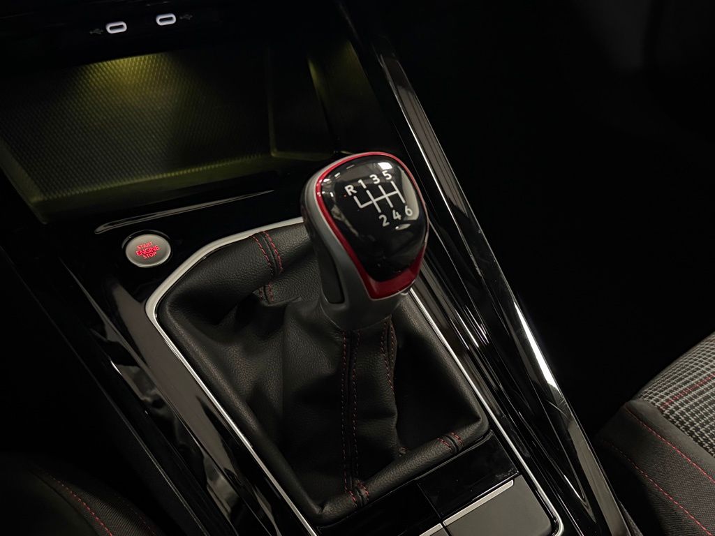 2024 Volkswagen Golf GTI S - Photo 21