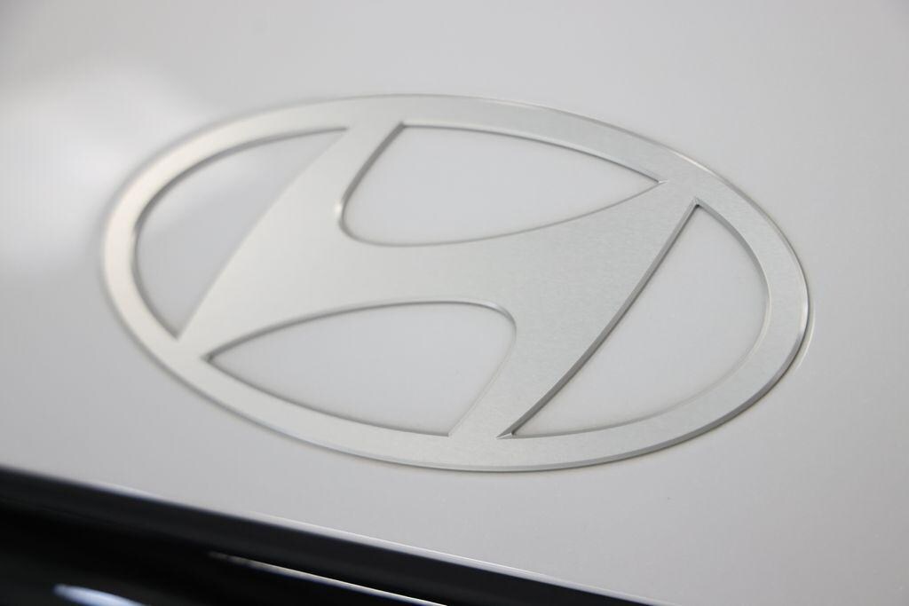 New 2026 Hyundai Santa Fe Hybrid Limited SUV