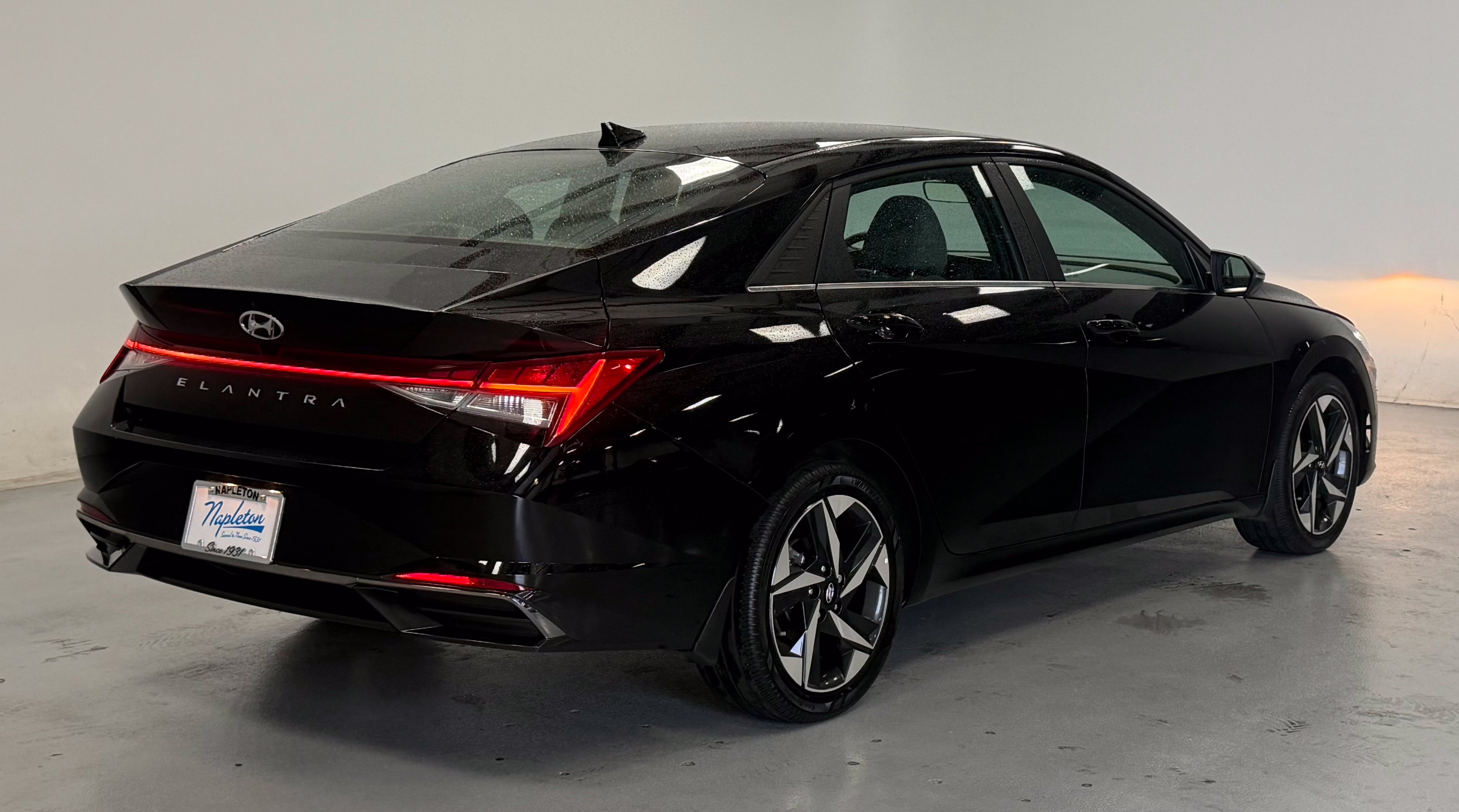 Certified 2022 Hyundai Elantra SEL Sedan