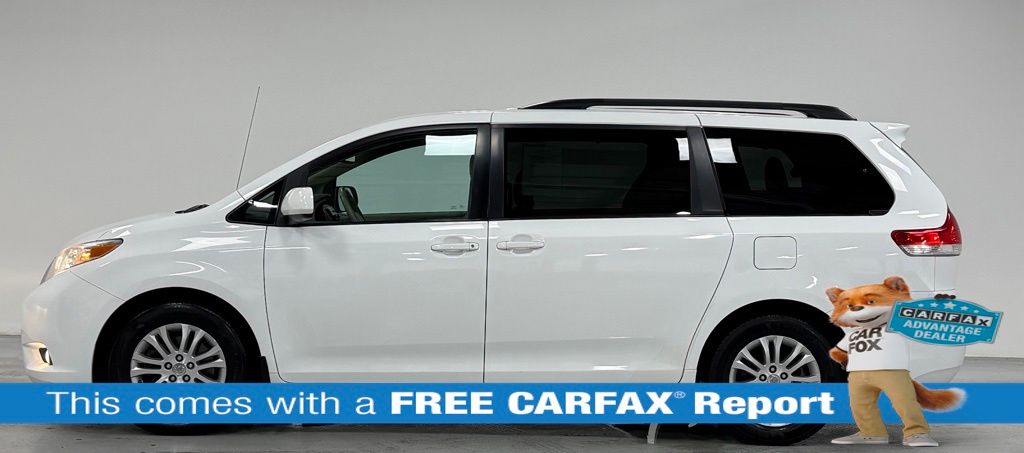 Used 2014 Toyota Sienna XLE with VIN 5TDYK3DC1ES507559 for sale in Aurora, IL