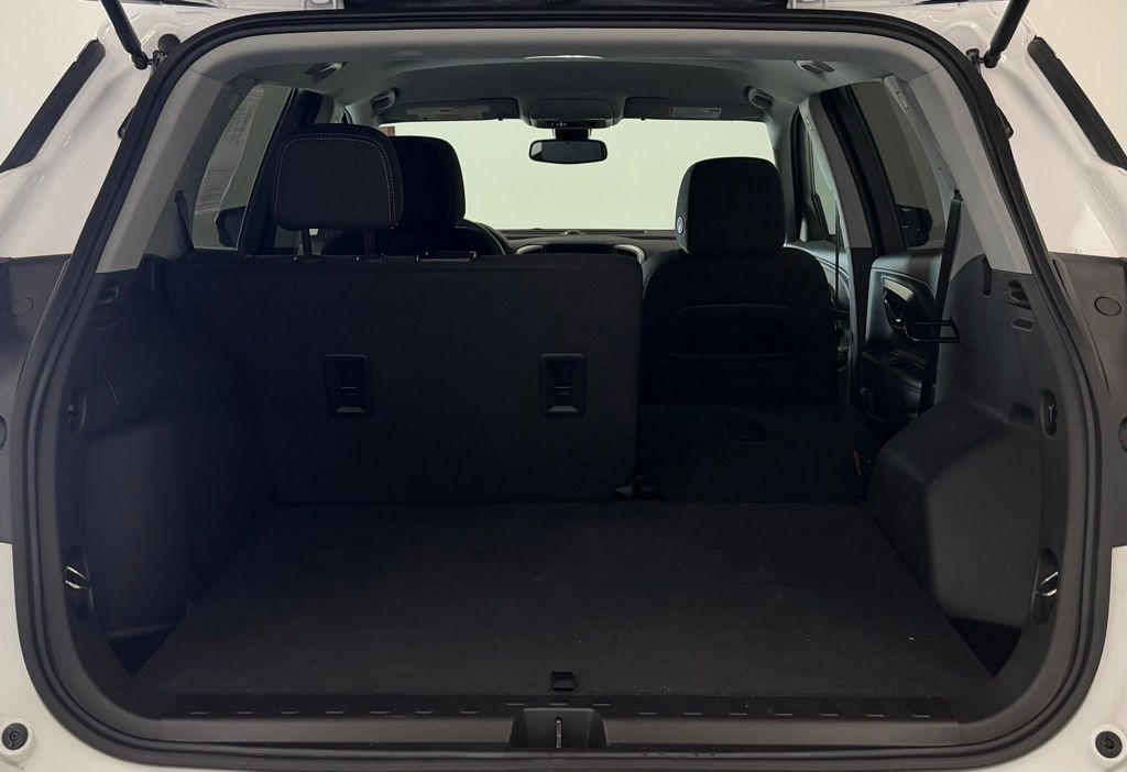 2024 GMC Terrain SLE - Photo 24