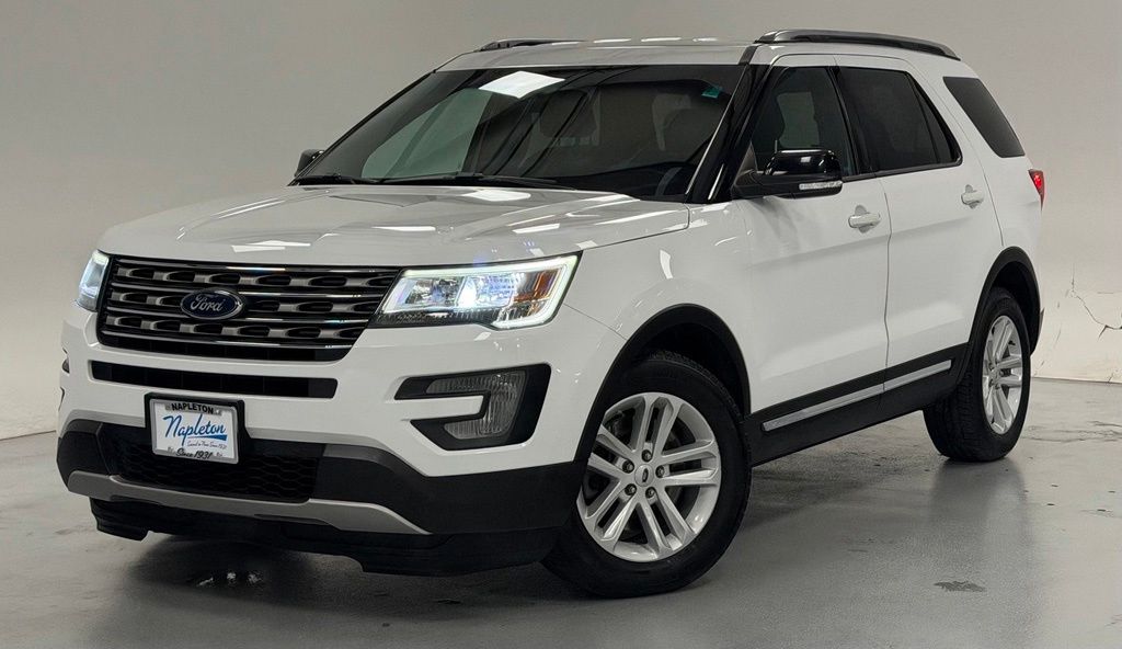 2016 Ford Explorer XLT FWD's photo