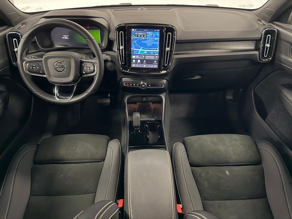 2023 Volvo C40 Plus - Photo 13