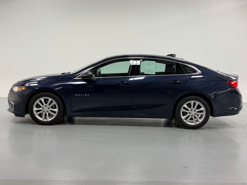 Used 2016 Chevrolet Malibu 1LT with VIN 1G1ZE5ST7GF247321 for sale in Aurora, IL