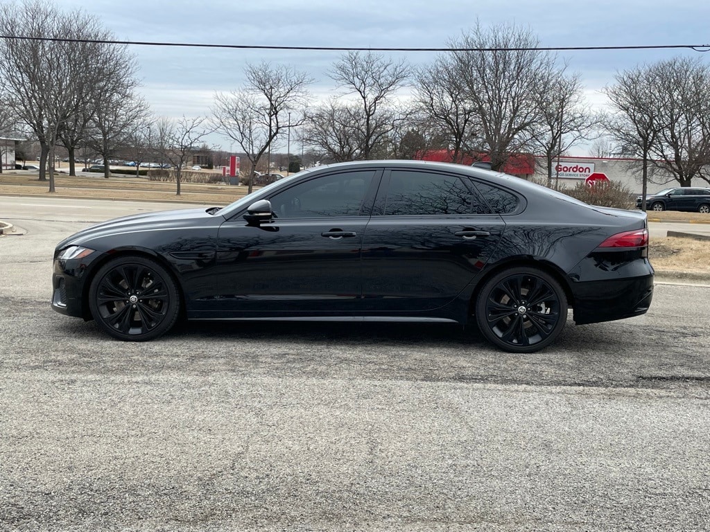 Used 2024 Jaguar XF R-Dynamic SE with VIN SAJBL4GX3RCY94194 for sale in Aurora, IL
