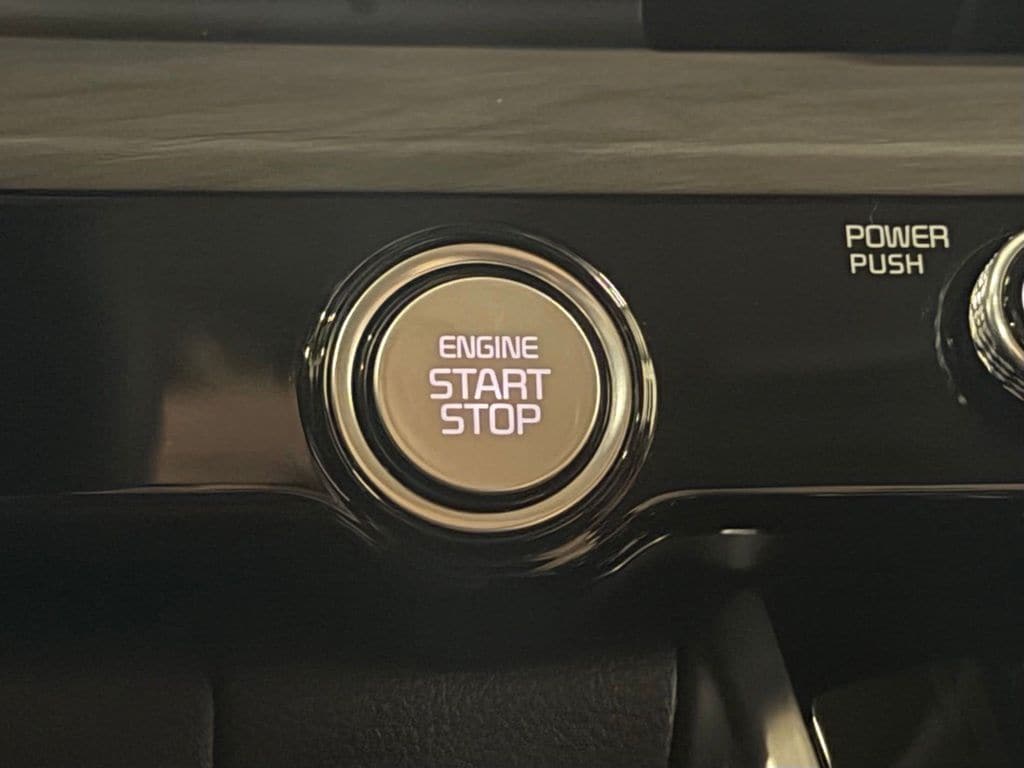 2023 Kia Carnival SX - Photo 23