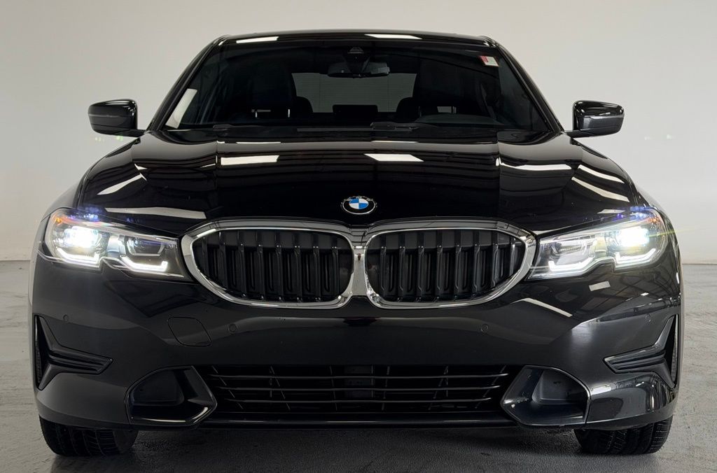 2022 BMW 3 Series 330i - Photo 6