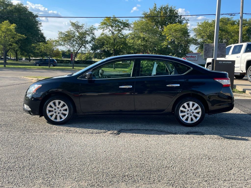 Used 2015 Nissan Sentra SV with VIN 3N1AB7AP0FL676417 for sale in Aurora, IL