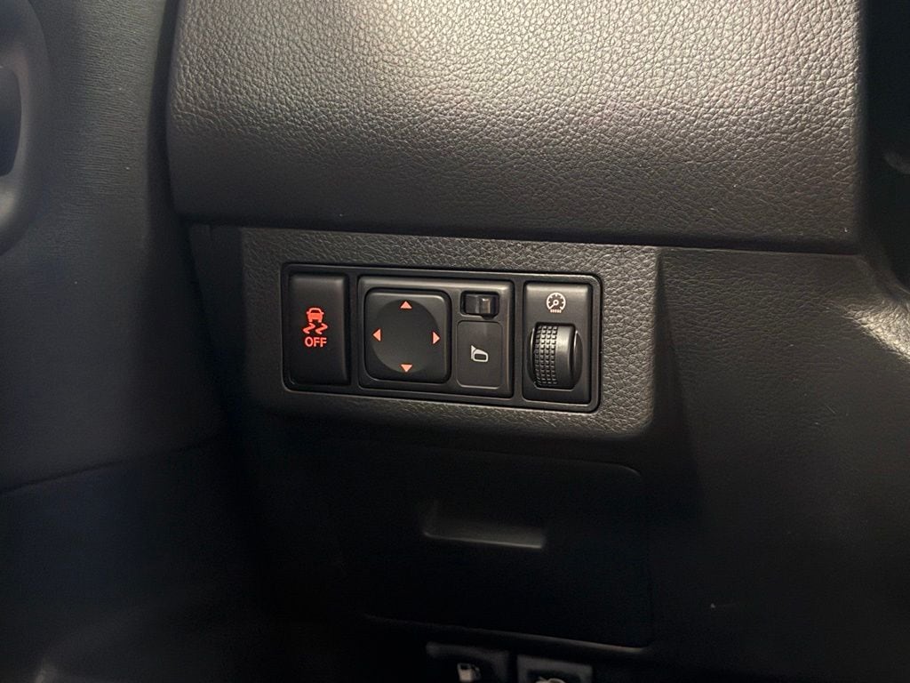 2012 Nissan Versa S - Photo 11
