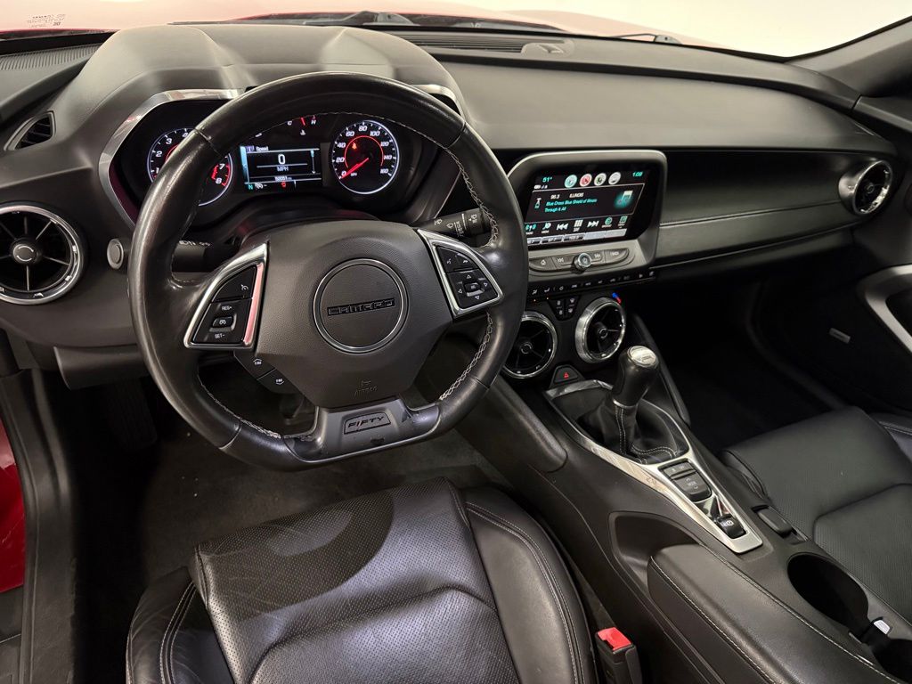 2017 Chevrolet Camaro 2LT - Photo 11