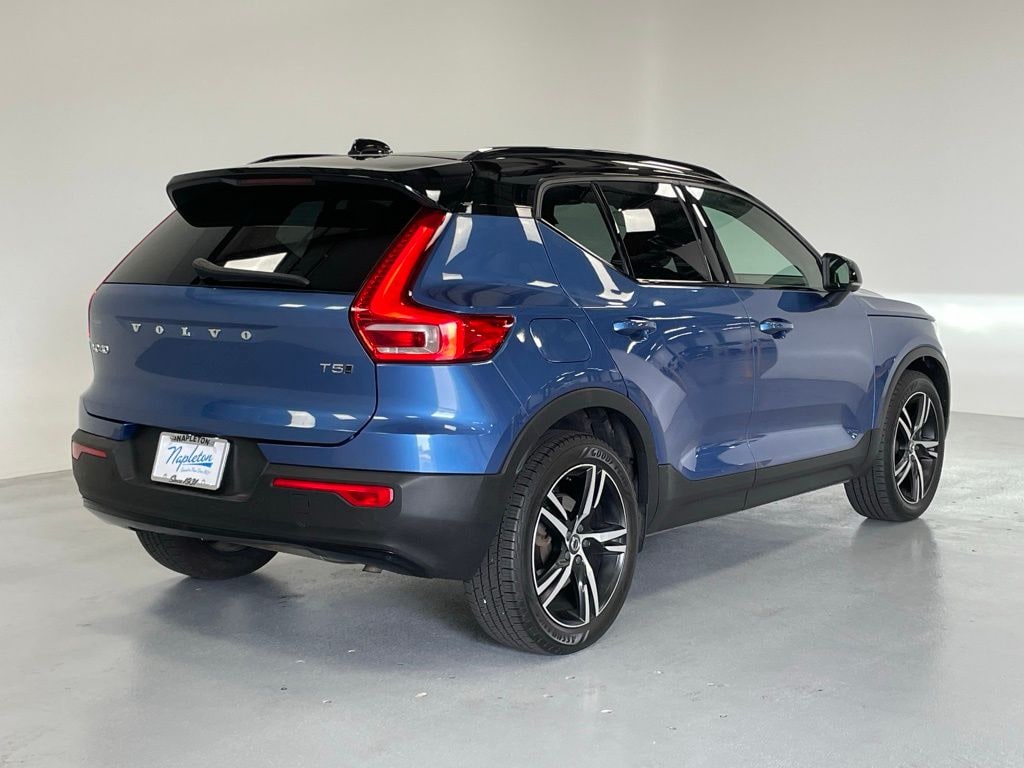 Used 2021 Volvo XC40 T5 R-Design SUV