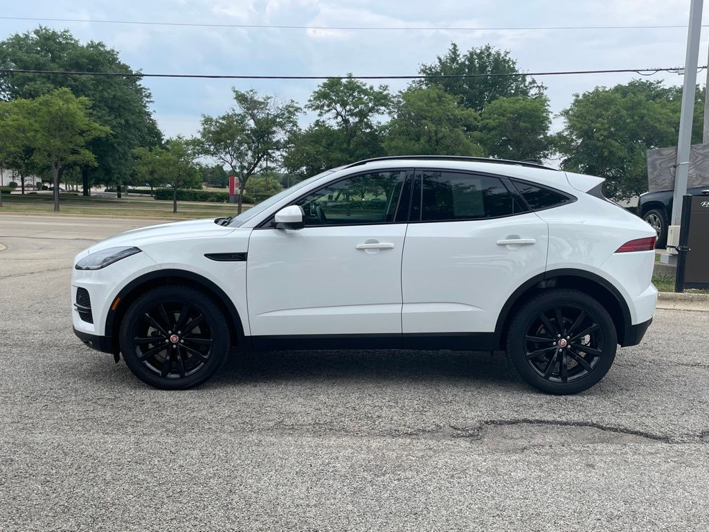 2022 Jaguar E-PACE P250 SE photo 2