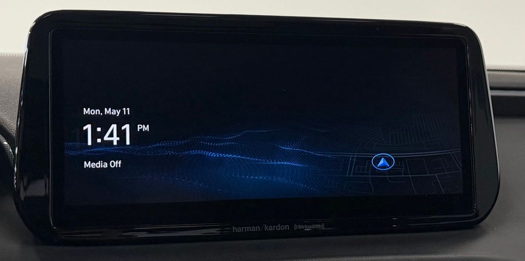 2022 Hyundai Santa Fe Limited - Photo 17