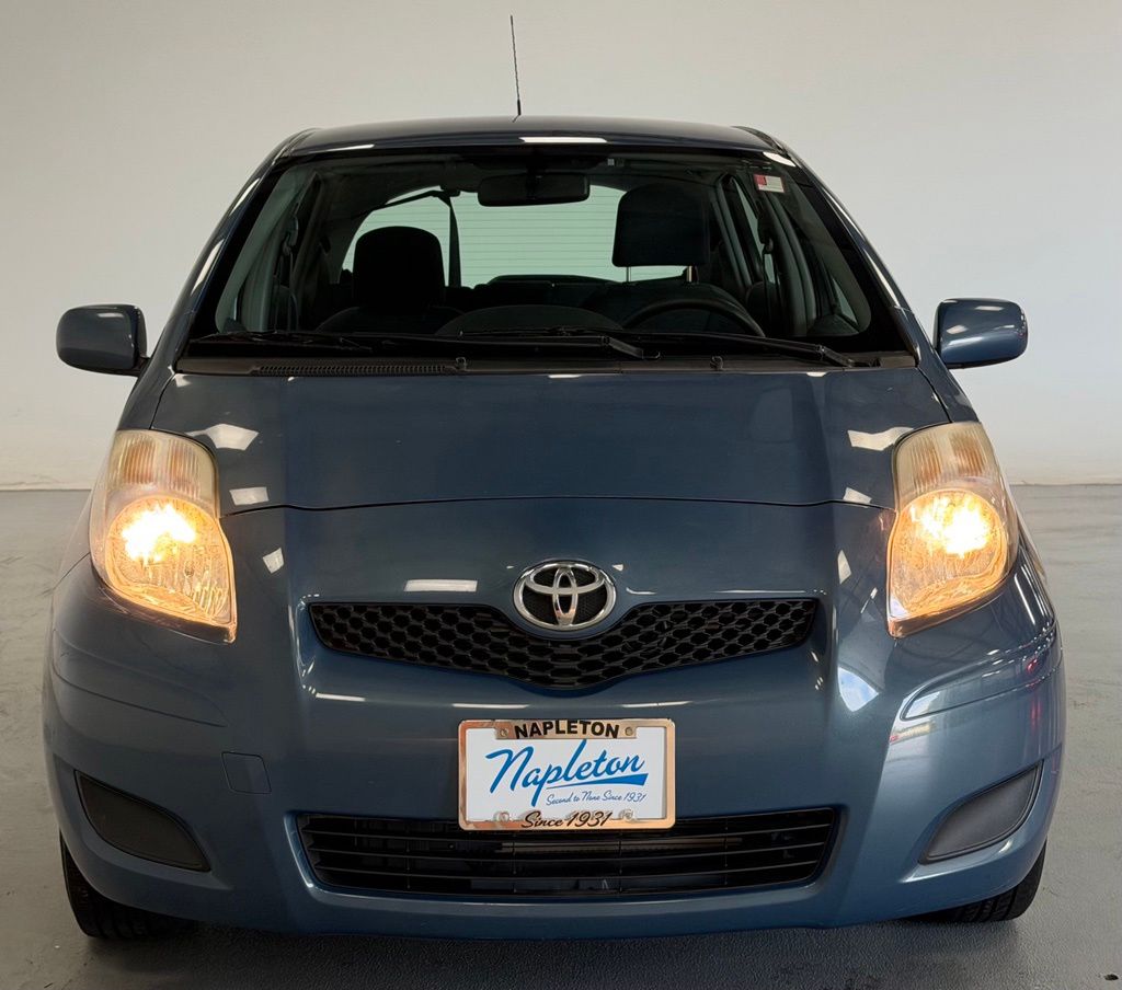 2010 Toyota Yaris Base - Photo 7