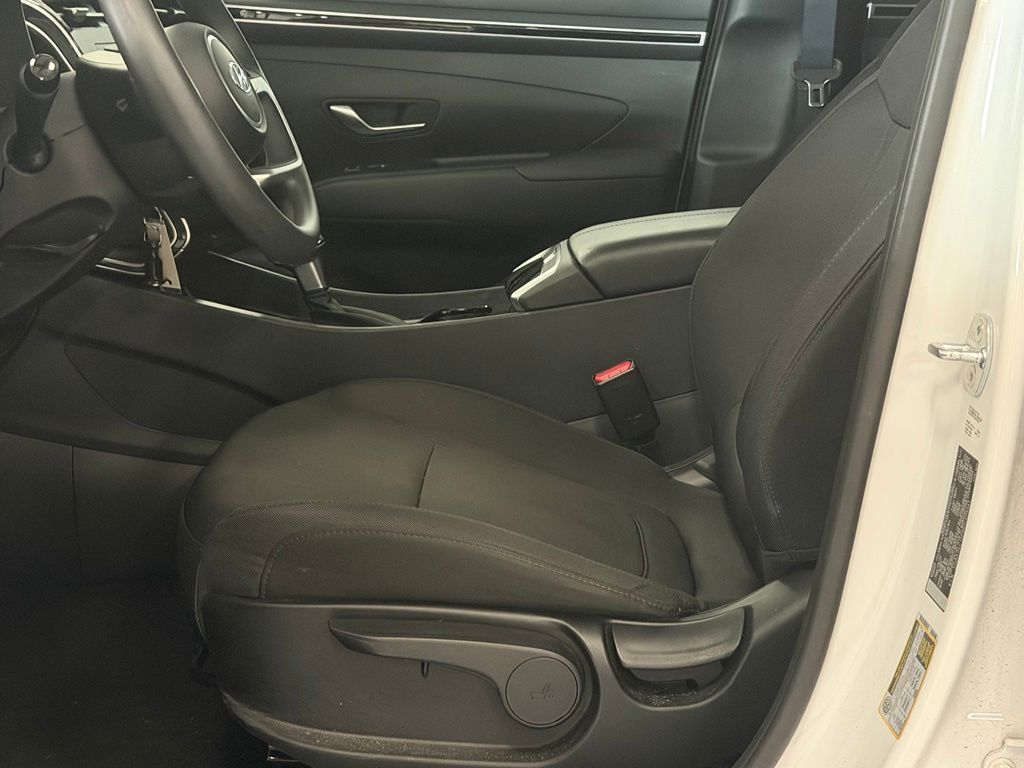 2024 Hyundai Tucson SE - Photo 12