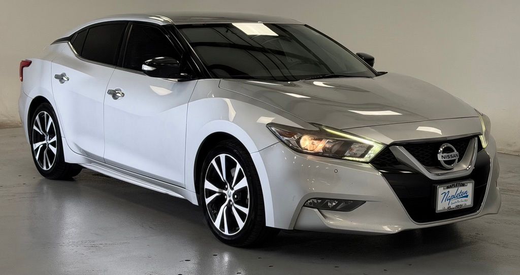 2017 Nissan Maxima SV - Photo 6