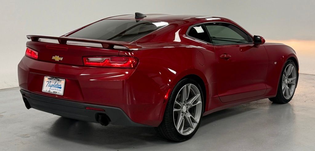 2017 Chevrolet Camaro 2LT - Photo 3